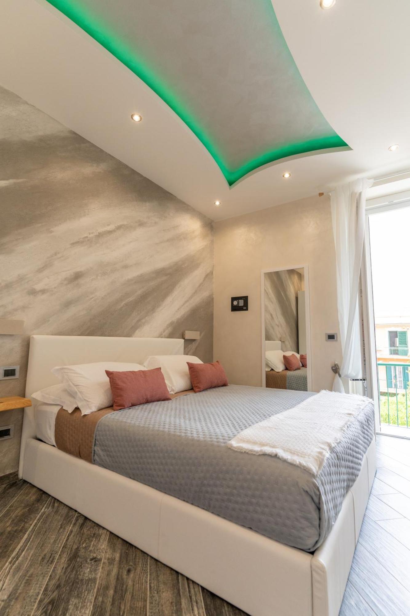 Suites Matteotti 57 Civitavecchia Ngoại thất bức ảnh