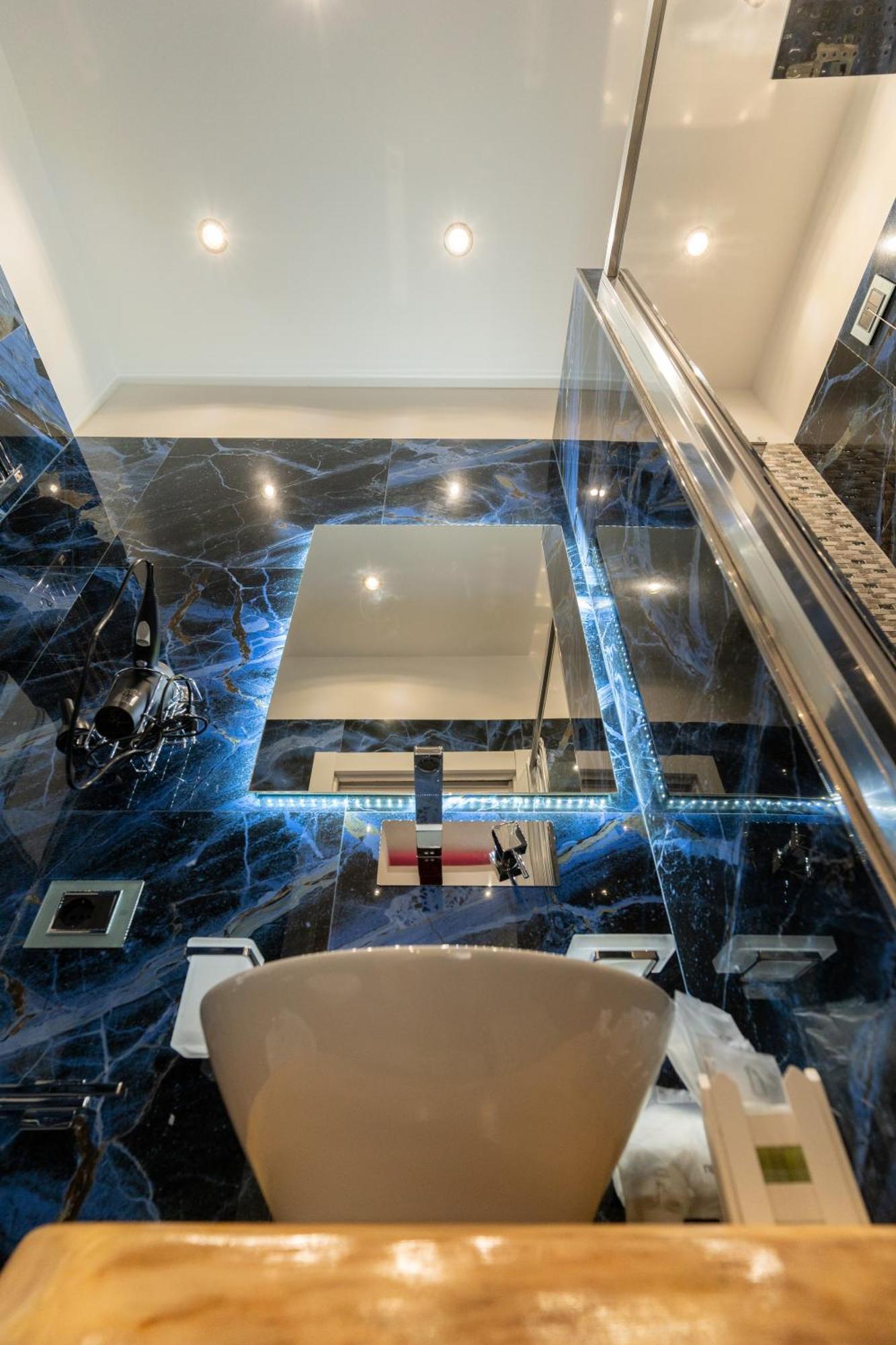Suites Matteotti 57 Civitavecchia Ngoại thất bức ảnh