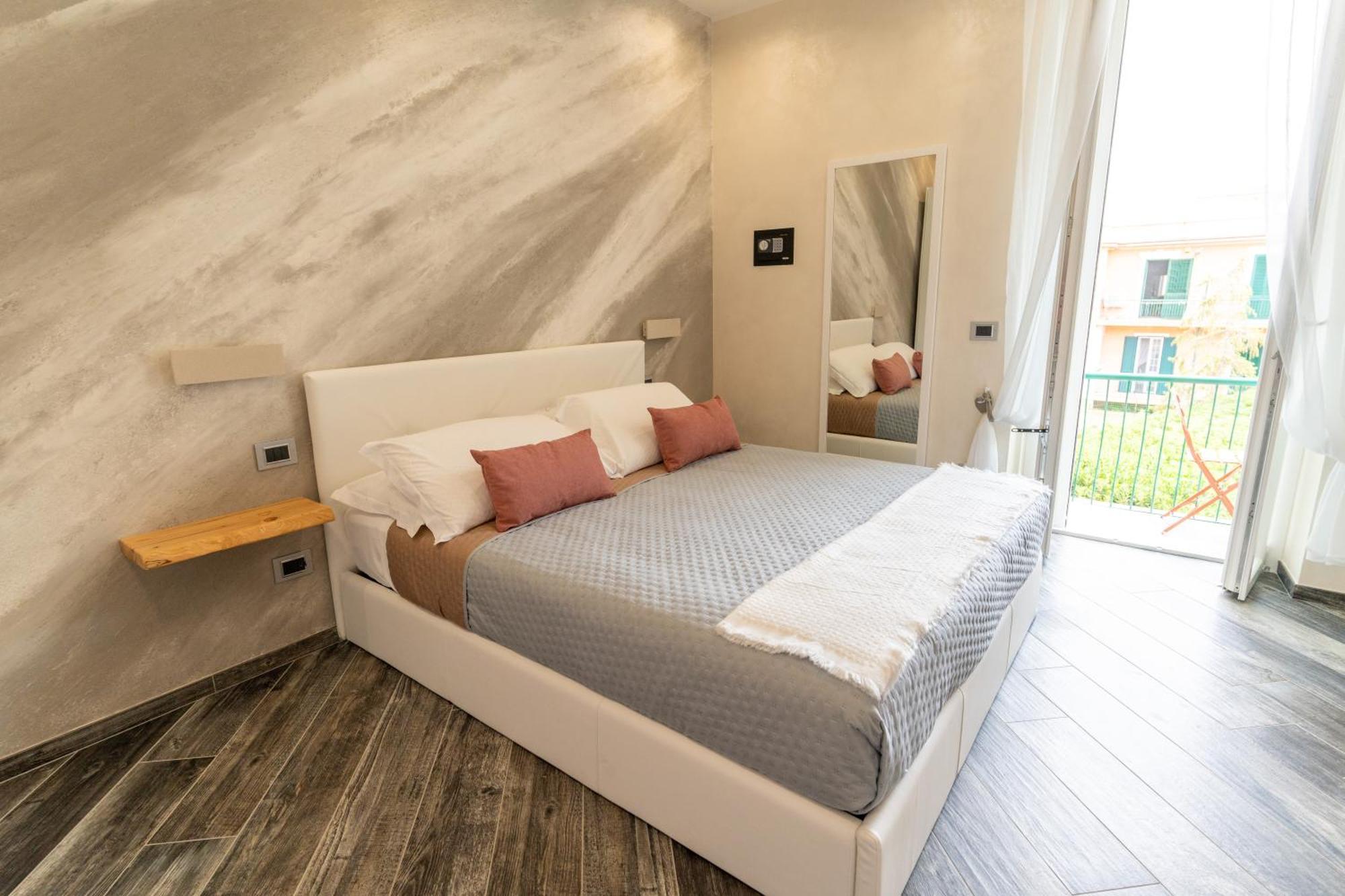 Suites Matteotti 57 Civitavecchia Ngoại thất bức ảnh